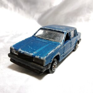 MAJORETTE VOLVO 760GLE 1/61 青メタリック　マジョレット　ボルボ　ミニカー【管・ミニカー①】