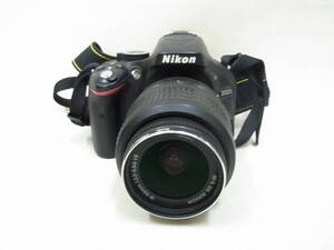 ニコン　NIKON　D5200　18～55ｍｍ　55～300ｍｍ　VR　USED　ダブルズームキット　チージャー付　ブラック