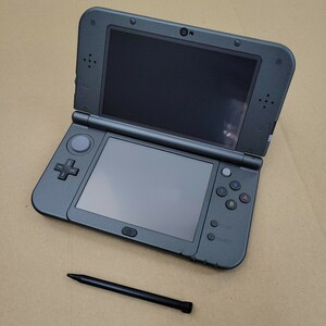 61。 new ニンテンドー3DS LL Nintendo 本体のみ タッチペン付き 通電確認あり/初期化済み メタリックブラック 任天堂