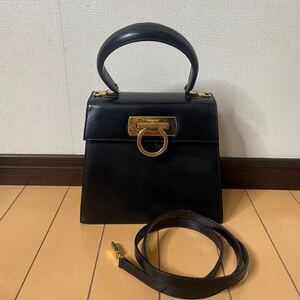 Salvatore Ferragamo フェラガモ ガンチーニ ハンドバッグ 2way ショルダーバッグ レザー ゴールド金具 