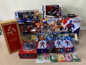 ◆☆591 仮面ライダー おもちゃ など まとめ RCオートバジン、ダークレイダー、フィギュア、ストラップ など 動作未確認 約9kg◆T