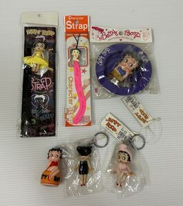 まとめ売り　昭和レトロ　ベティ・ブープ　ベティちゃん　ストラップ　ソフビフィギュア　キーホルダー　灰皿＆ライターセット ジャンク