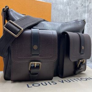 【極美品】ルイヴィトン LOUIS VUITTON ユタ ウィチタ ショルダーバッグ ボディ レザー カフェ ブラウン メンズ ビジネス M92990