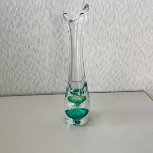 Vas Vitreum スウェーデン クリスタル ガラス　フラワーベース　 硝子 花器 小花瓶 一輪挿し ガラス工芸 現代工芸　サイン