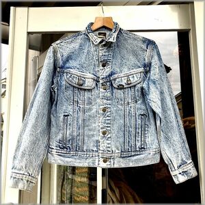 ★Lee　90s　キッズ　ジージャン　ケミカルウォッシュ　size 18★検 ビンテージ デニム ジャケット 古着 レディース トラッカー