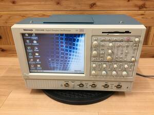 A21415)Tektronix TDS5104B Digital Phosphor Oscilloscope デジタル・フォスファ・オシロスコープ 中古