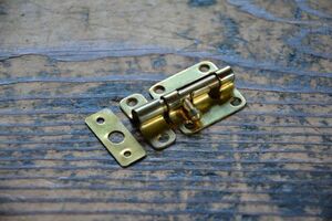 NO.7002 古い真鍮のラッチ 29mm 検索用語→A50gアンティークビンテージ古道具真鍮金物扉ドア引き戸ケビントガラスケース