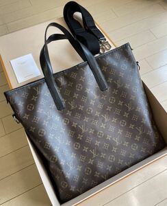 Louis Vuitton Devious トートバッグ モノグラム・マカサー