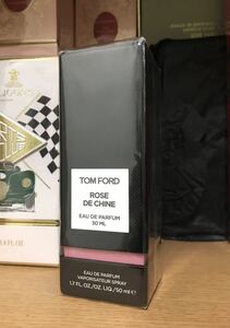 《送料無料》トムフォード ローズ ド シーヌ オードパルファム 50ml ※未開封※ ROSE DE CHINE EDP ②