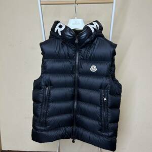 【美品】Moncler モンクレールメンズダウン　ベストMONTREUILモントルイユ　黒　2