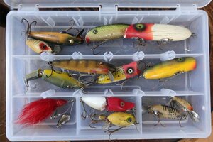 USA オールドルアーセット検) ABU 道楽 SOUTH BEND UMCO HEDDON ザウルス BALSA50 等 ウッドルアー好きな 昭和世代のレトロ釣人に