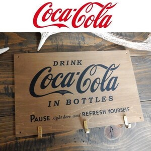 ウッデン・フックボード（コカコーラ・ロゴ） Coca-Cola・Wall Hook Board、LOGO アメリカン カントリー雑貨