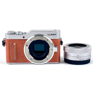 パナソニック Panasonic LUMIX DC-GF10 ＋ LUMIX G VARIO12-32mm F3.5-5.6 ASPH. MEGA O.I.S. デジタル ミラーレス 一眼カメラ 【中古】