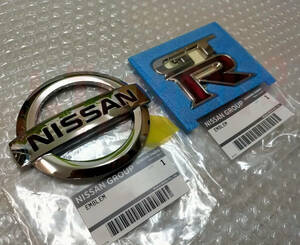 新品未使用 日産純正 R35 GT-R GTR リアエンブレム バッジ オーナメント 2点 NISSAN Genuine Emblem Trunk Lid NEW JDM OEM