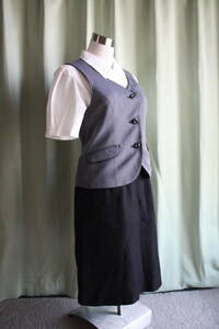 ＯＬ制服・事務服ＩＳＴグレーベスト・黒スカートセット ７/９号