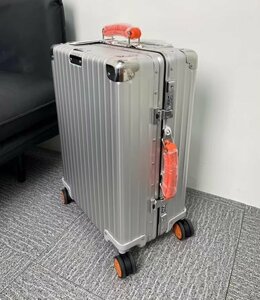 RIMOWA リモワ Classic Fight 20インチ 37リットル 機内持ち込み Cabin スーツケース トランク リモワ オレンジ付き 希少 中古