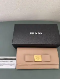 PRADA サフィアーノレザー 二つ折り長財布