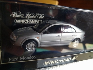 PMA 1/43 Ford Mondeo モンデオ ファーストバック 2001 (シルバーM)