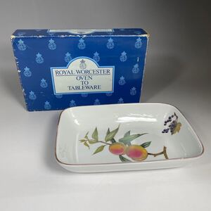 【ROYAL WORCESTER】 ロイヤルウースター EVESHAM イブシャム プレート 四方皿 【ブランド 食器 盛り皿 西洋 陶磁器 金彩 ディナー】英国