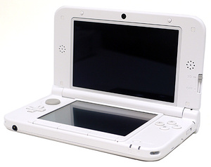 【中古】ニンテンドー3DS LL ホワイト SPR-S-WAAA 本体のみ [管理:1350011139]