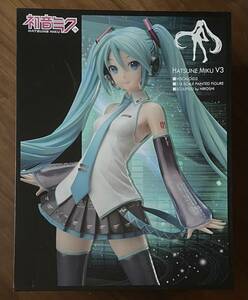 グッドスマイルカンパニー VOCALOID3 初音ミクV3 1/4スケール 塗装済みフィギュア 中古品