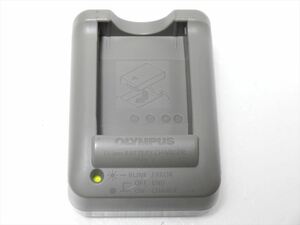 美品 OLYMPUS BCS-5 純正 バッテリー充電器 ACアダプタ オリンパス 送料220円　201206