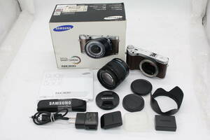 【未使用品】 サムスン Samsung NX300 18-55mm kit スマートカメラ ミラーレス一眼 v4689