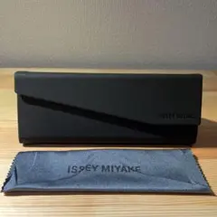 ISSEY MIYAKE 眼鏡ケース 折り畳み可