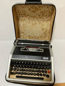 olivetti Lettera DL タイプライター 昭和レトロ 動作未確認のジャンク品 ジャンク オリベッティ タイプライター アンティーク 