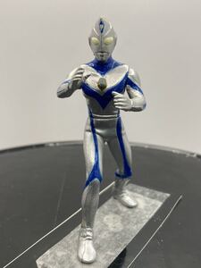 HGガシャポン　ウルトラマンダイナ　ミラクルタイプ