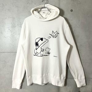 ［美品］ウノピュウノウグァーレトレ　1PIU1UGUALE3×PEANUTS PULLOVER PARKA　スヌーピー　コラボ　ピーナッツ　パーカー　XLサイズ