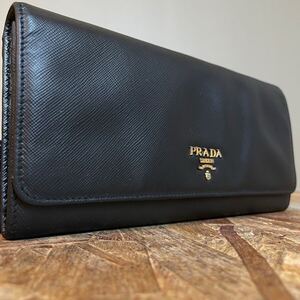 1円 PRADA 美品 プラダ ラウンドファスナー 長財布 男女 ■レザー　サフィアーノレザー　黒　ブラック　 二つ折り　レア