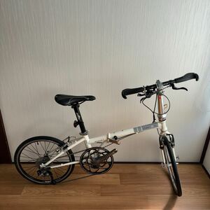  DAHON 中古　折り畳み自転車　BOARDWALK 18インチ　白　シマノ製ギア付き　人気ブランド！