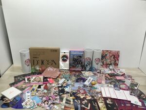 K-pop アイドル Twice グッズ クリアファイル うちわ ライブ ペンライト キーホルダー 缶バッチ カード 等 まとめ セット(43)[C5581]