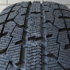 新品・未使用☆TOYO TIRES トーヨータイヤ　OBSERVE オブザーブ GARIT GIZ2　195/65R15 91Q　2017年50週　1本のみ　☆屋内保管☆