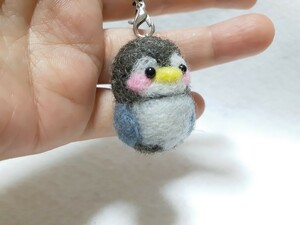 羊毛フェルト ハンドメイド コロコロ野鳥 ペンギンちゃん ストラップ 