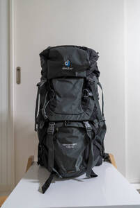 ほぼ新品 Deuter Aircontact 45 + 10