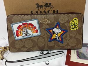 【処分！】COACH×スヌーピー長財布★ラウンドファスナー★コーチ　ワッペン　C4598