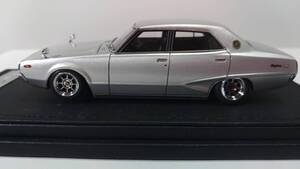 1／43イグニッションモデル 日産スカイライン2000GTーX ケンメリ　4ドア