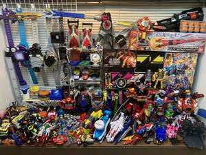 大量 ヒーロー玩具 仮面ライダー ウルトラマン スーパー戦隊 ロボ 変身 ベルト カード 龍騎 ウィザード キュウレンジャー 機動刑事ジバン