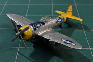 Qm662 Air Museum Legends of Flight War II Aircraft 1/100 P-47 Thunderbolt サンダーボルト ダイカスト 戦闘機 ミニカー 60サイズ