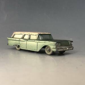 No31 AMERICAN FORD STATION WAGON MADE IN ENGLAND BY LESNEY