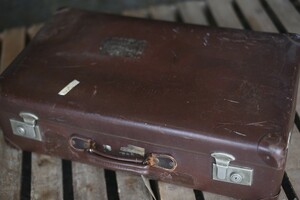 105688 ヴィンテージ　英国 グローブ トロッター 「GLOBE TROTTER」 トランクケース　ビンテージ　アンティーク　スーツケース　革鞄