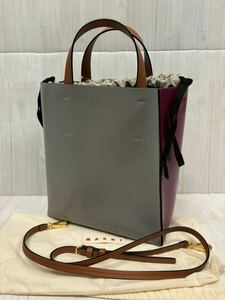 美品 MARNI マルニ ハンドバッグ museo ミュゼオ レザー SHMPV01TY3 ショルダーバッグ