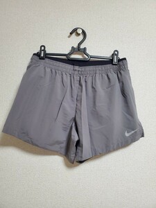 NIKE ナイキ DRI-FIT ショートパンツ ランニング スポーツウェア グレー レディースMサイズ