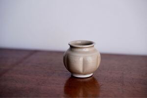 青磁 茶入れ 茶入 茶壺 建水 検 蓋碗 湯呑 茶杯 蓋杯 茶碗 早期 青花 天目 染付 粉彩 辰砂 龍泉窯 宋時代 李朝 高麗 花瓶 白磁 茶道具