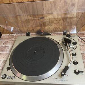 [c25010137]Technics テクニクス SL-1301 レコードプレーヤー 通電確認済 ジャンク ターンテーブル