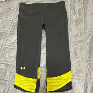 Under Armour アンダーアーマー クロップパンツ レギンス スパッツ ヨガ ランニング フィットネス グレー　レディース サイズ MD