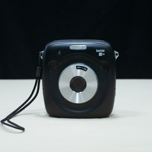 INSTAX SQUARE SQ10 デジタルチェキ FUJIFILM 富士フィルム ブラック 黒 (ID:761)