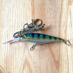 新品同様 BEAMS Minnow type Lure Keyholder ビームス ミノータイプ ルアーキーホルダー EDC FISHING 雷魚 ブラックバス スズキ シイラ